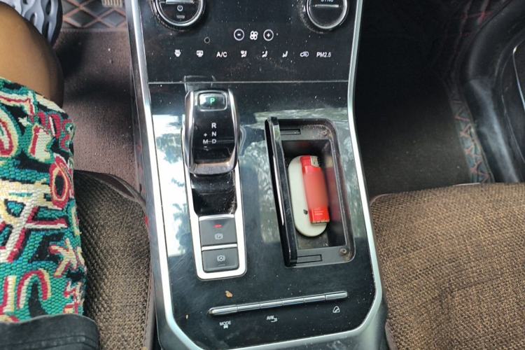 Used Chery Tiggo 8 2019 1.6 TGDI Automatic Luxury Model Gear Lever
