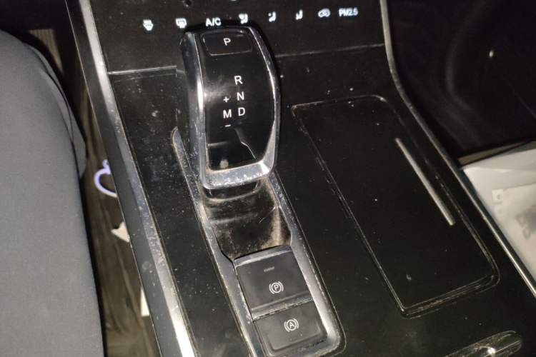 Used Chery Tiggo 8 2019 1.6 TGDI Automatic Luxury Model Gear Lever