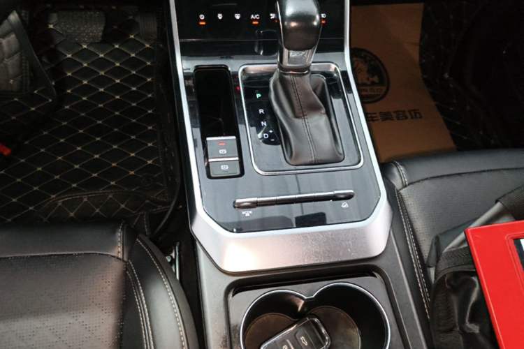 Used Chery Tiggo 8 2019 1.5 TCI Automatic Fashion Model Gear Lever