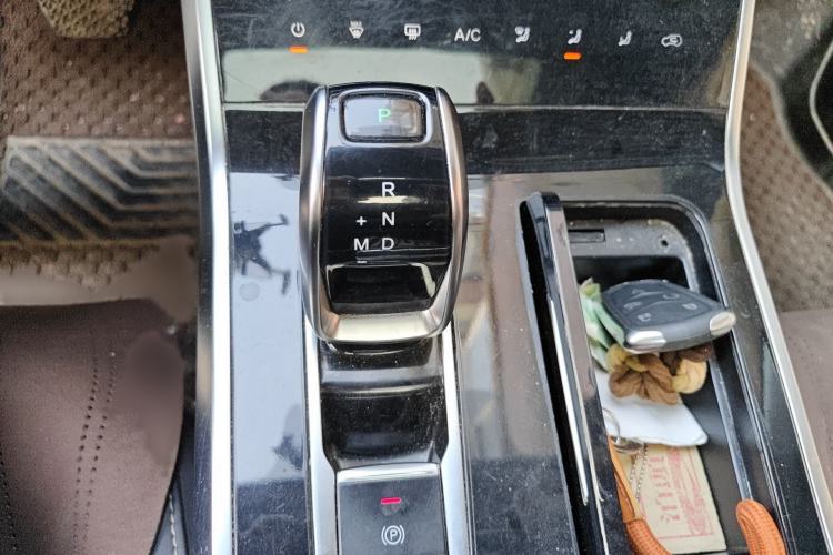 Used Chery Tiggo 8 2019 1.6 TGDI Automatic Fashion Edition Gear Lever