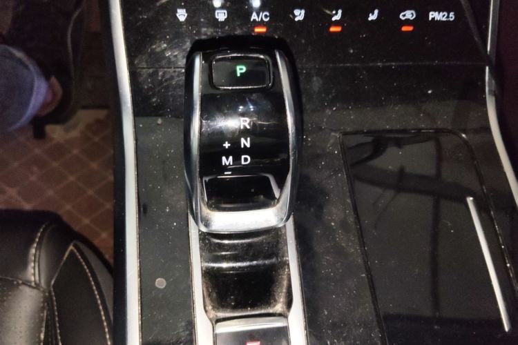Used Chery Tiggo 8 2019 1.6 TGDI Automatic Luxury Model Gear Lever
