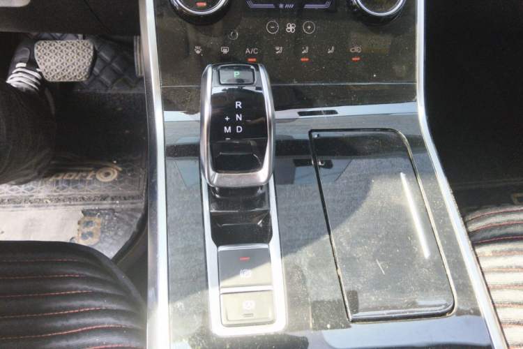 Used Chery Tiggo 8 2019 1.6 TGDI Automatic Elite Model Gear Lever