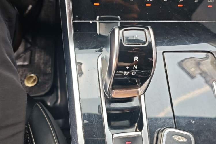 Used Chery Tiggo 8 2019 1.6 TGDI Automatic Fashion Edition Gear Lever