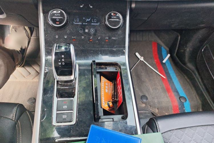 Used Chery Tiggo 8 2019 1.6 TGDI Automatic Luxury Model Gear Lever