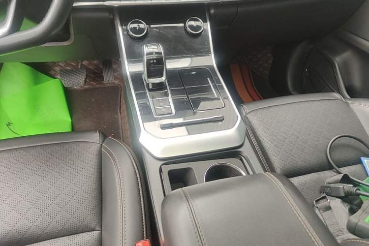 Used Chery Tiggo 8 2019 1.6 TGDI Automatic Fashion Edition Gear Lever