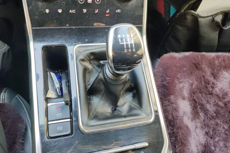 Used Chery Tiggo 8 2019 1.5 TCI Manual Elite Model Gear Lever