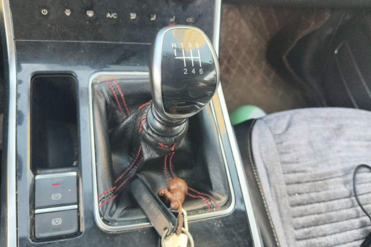 Used Chery Tiggo 8 2019 1.5 TCI Manual Elite Model Gear Lever