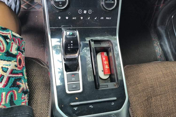 Used Chery Tiggo 8 2019 1.6 TGDI Automatic Luxury Model Gear Lever