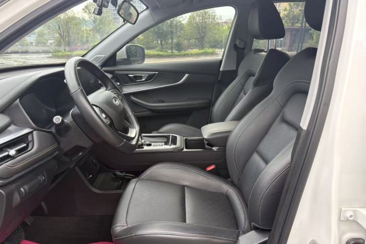 Used Chery Tiggo 8 2019 1.6 TGDI Automatic Fashion Edition Interior 2