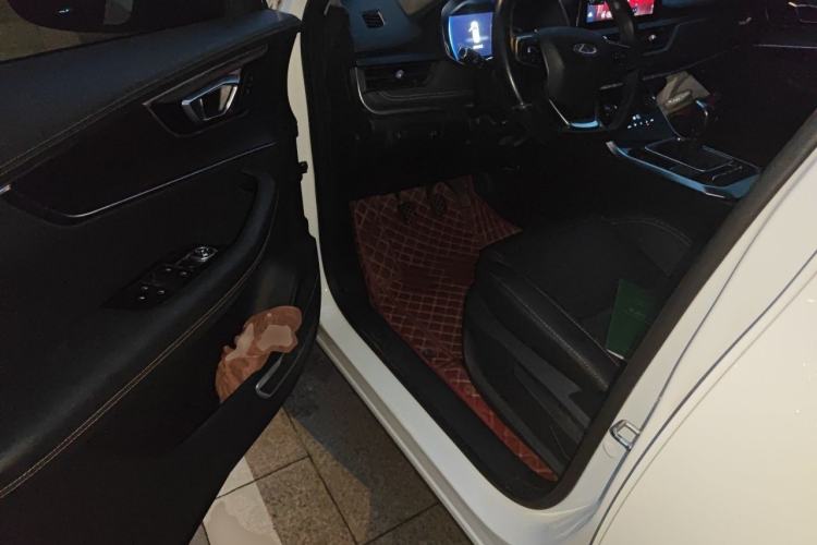 Used Chery Tiggo 8 2019 1.5 TCI Manual Elite Model Interior 3