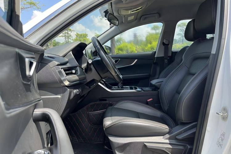 Used Chery Tiggo 8 2019 1.5 TCI Manual Fashion Edition Interior 3