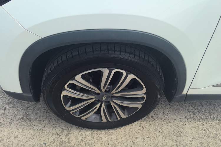 Used Chery Tiggo 8 2019 1.6 TGDI Automatic Luxury Model Left Front Wheel Hub