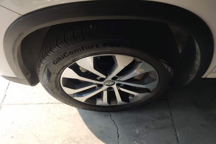 Used Chery Tiggo 8 2019 1.5 TCI Automatic Fashion Model Left Front Wheel Hub
