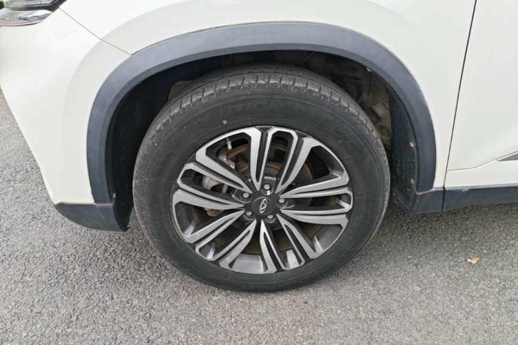Used Chery Tiggo 8 2019 1.6 TGDI Automatic Elite Model Left Front Wheel Hub