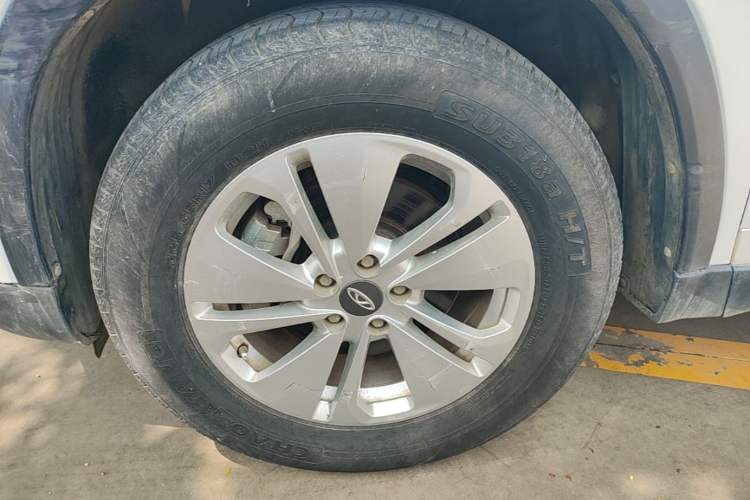 Used Chery Tiggo 8 2019 1.5 TCI Manual Fashion Edition Left Front Wheel Hub