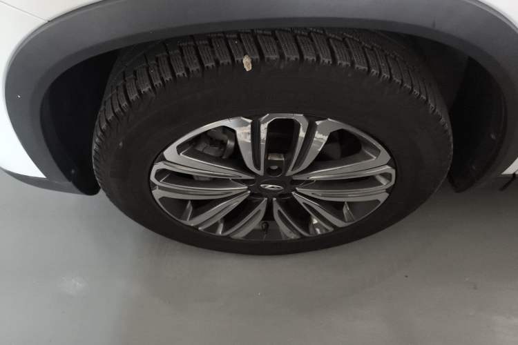 Used Chery Tiggo 8 2019 1.6 TGDI Automatic Fashion Edition Left Front Wheel Hub