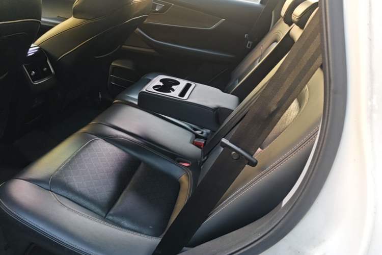 Used Chery Tiggo 8 2019 1.6 TGDI Automatic Luxury Model Left Rear Seat