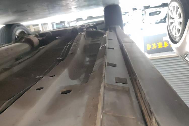 Used Chery Tiggo 8 2019 1.5 TCI Automatic Fashion Model Left Side Sill