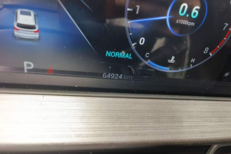 Used Chery Tiggo 8 2019 1.6 TGDI Automatic Luxury Model Odometer Close Up