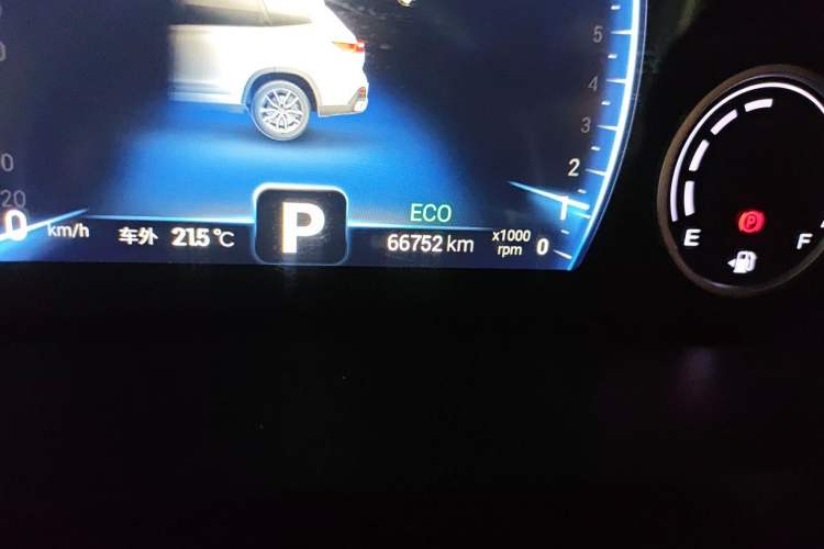 Used Chery Tiggo 8 2019 1.6 TGDI Automatic Elite Model Odometer Close Up
