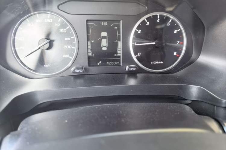 Used Chery Tiggo 8 2019 1.5 TCI Manual Fashion Edition Odometer Close Up