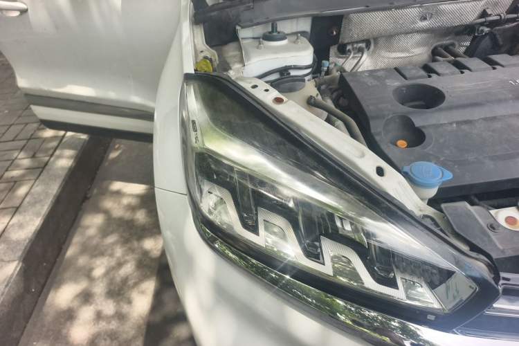 Used Chery Tiggo 8 2019 1.6 TGDI Automatic Elite Model Right Front Headlight