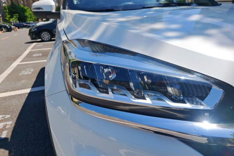 Used Chery Tiggo 8 2019 1.6 TGDI Automatic Elite Model Right Front Headlight
