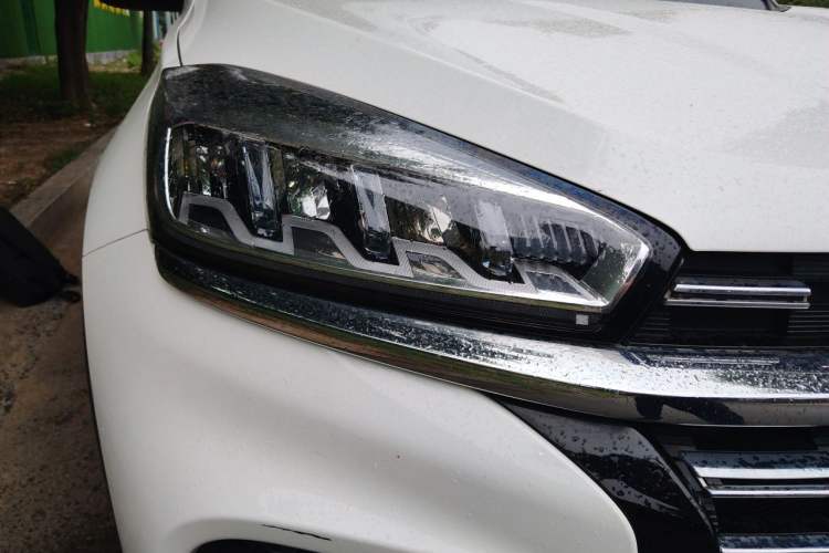 Used Chery Tiggo 8 2019 1.6 TGDI Automatic Luxury Model Right Front Headlight