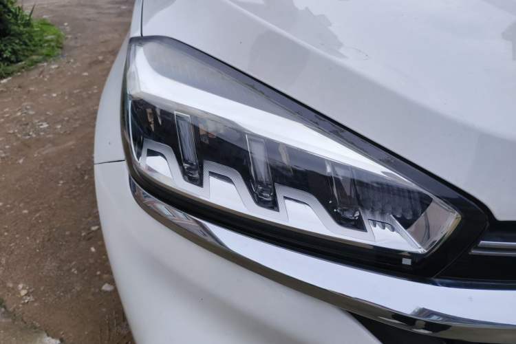 Used Chery Tiggo 8 2019 1.6 TGDI Automatic Luxury Model Right Front Headlight