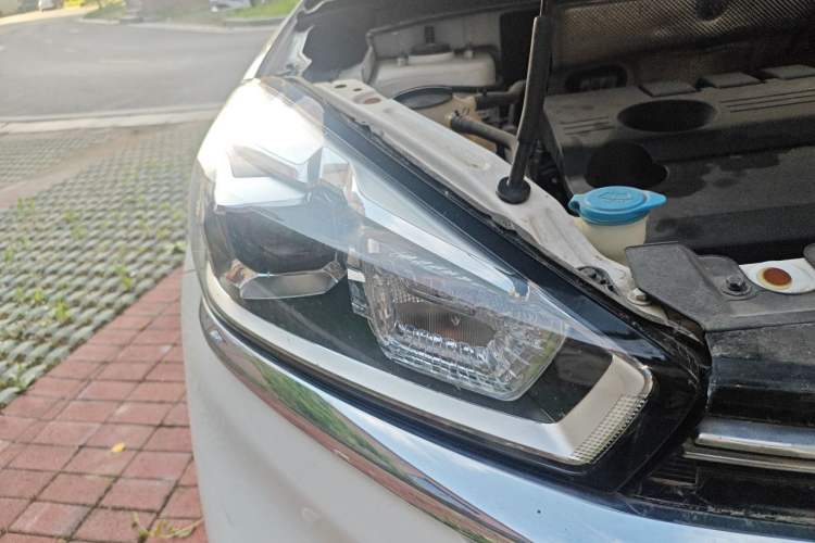 Used Chery Tiggo 8 2019 1.6 TGDI Automatic Luxury Model Right Front Headlight