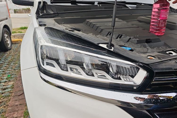 Used Chery Tiggo 8 2019 1.6 TGDI Automatic Luxury Model Right Front Headlight