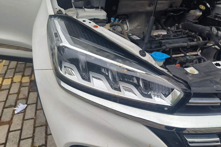 Used Chery Tiggo 8 2019 1.5 TCI Automatic Elite Model Right Front Headlight