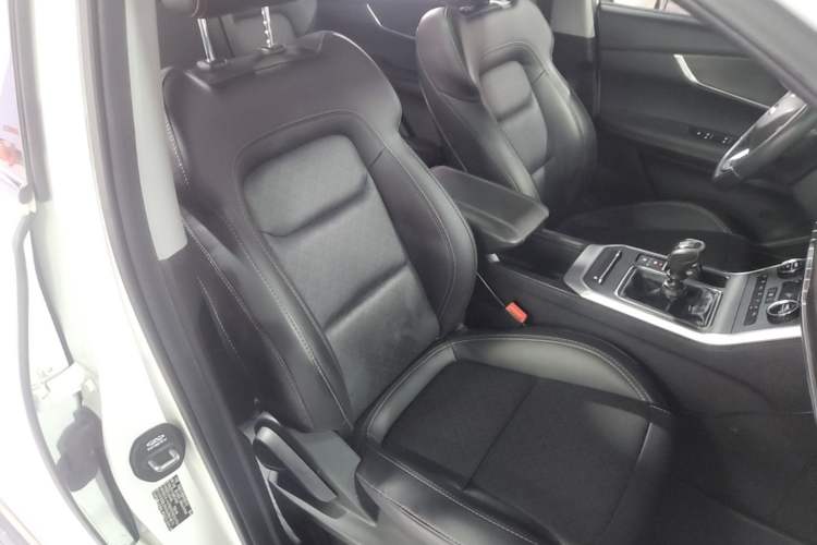 Used Chery Tiggo 8 2019 1.5 TCI Manual Elite Model Right Front Seat