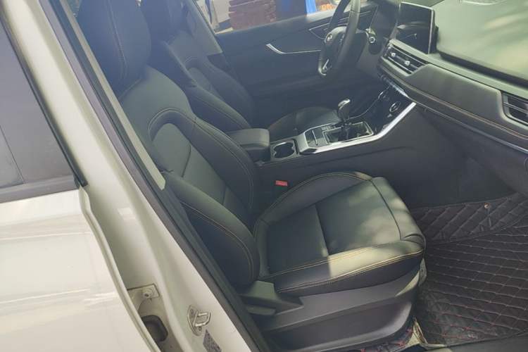 Used Chery Tiggo 8 2019 1.5 TCI Manual Fashion Edition Right Front Seat