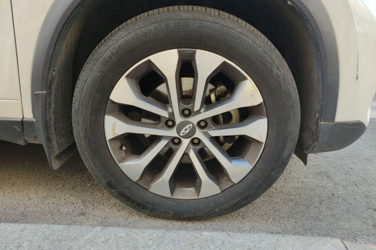 Used Chery Tiggo 8 2019 1.5 TCI Manual Elite Model Right Front Wheel Hub