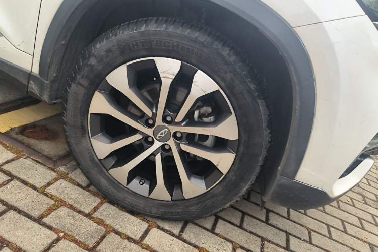 Used Chery Tiggo 8 2019 1.5 TCI Automatic Elite Model Right Front Wheel Hub