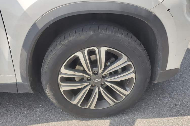 Used Chery Tiggo 8 2019 1.6 TGDI Automatic Luxury Model Right Front Wheel Hub