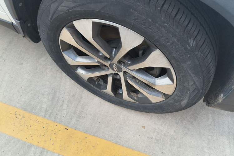 Used Chery Tiggo 8 2019 1.5 TCI Manual Elite Model Right Front Wheel Hub