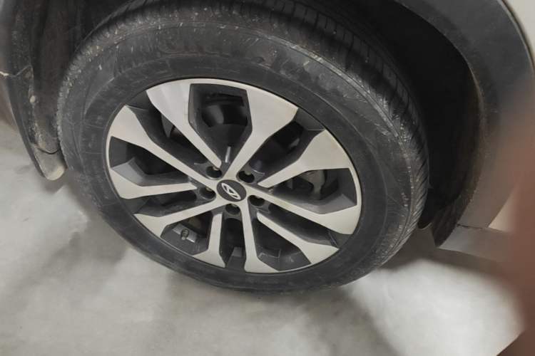 Used Chery Tiggo 8 2019 1.5 TCI Manual Elite Model Right Rear Wheel Hub