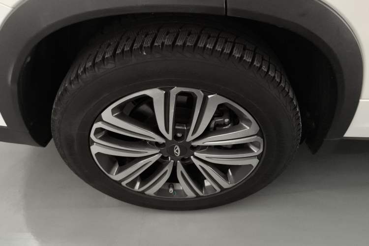 Used Chery Tiggo 8 2019 1.6 TGDI Automatic Fashion Edition Right Rear Wheel Hub