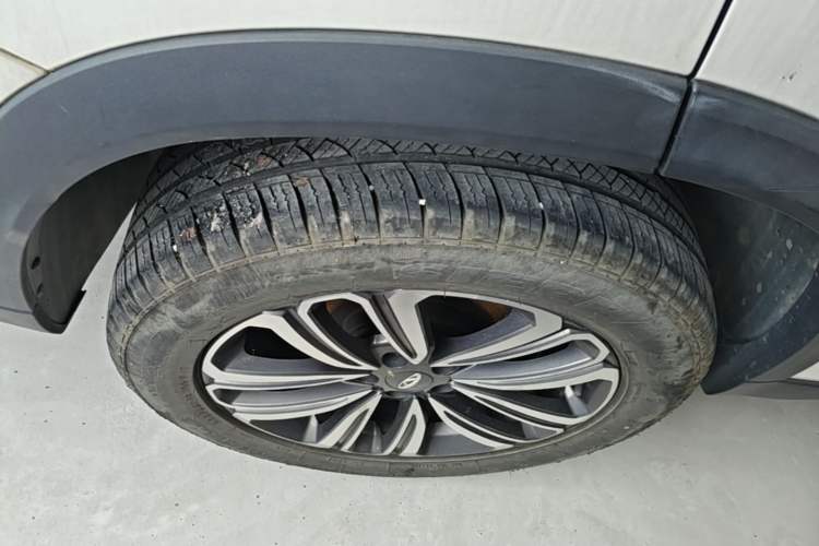 Used Chery Tiggo 8 2019 1.6 TGDI Automatic Luxury Model Right Rear Wheel Hub