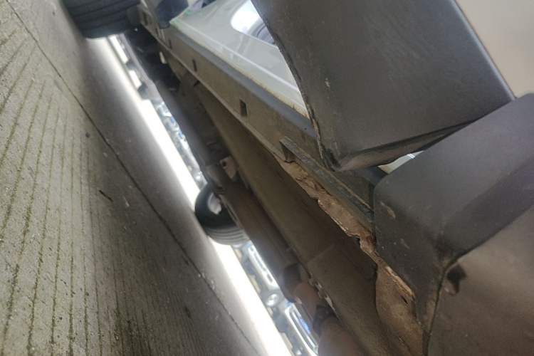 Used Chery Tiggo 8 2019 1.6 TGDI Automatic Fashion Edition Right Side Sill