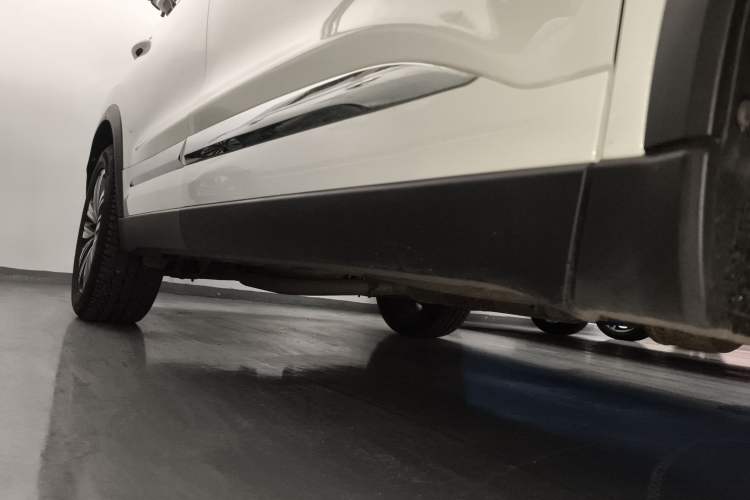 Used Chery Tiggo 8 2019 1.6 TGDI Automatic Fashion Edition Right Side Sill