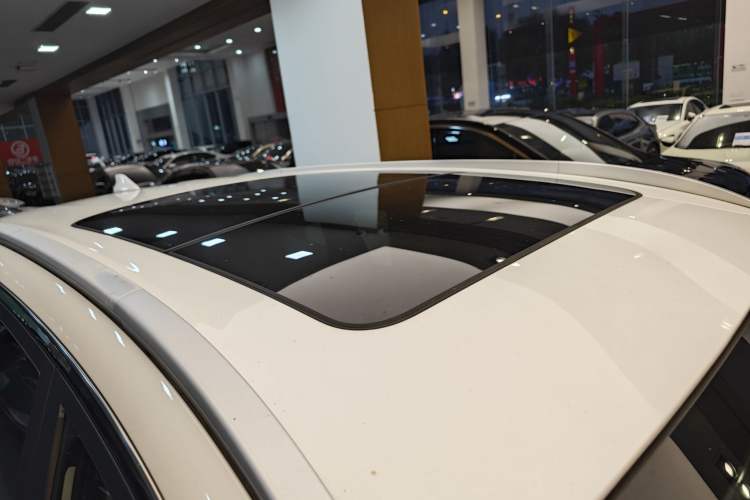 Used Chery Tiggo 8 2019 1.6 TGDI Automatic Luxury Model Roof