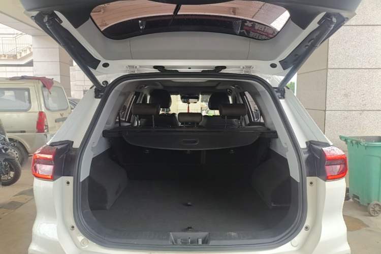 Used Chery Tiggo 8 2019 1.6 TGDI Automatic Prestige Model Trunk