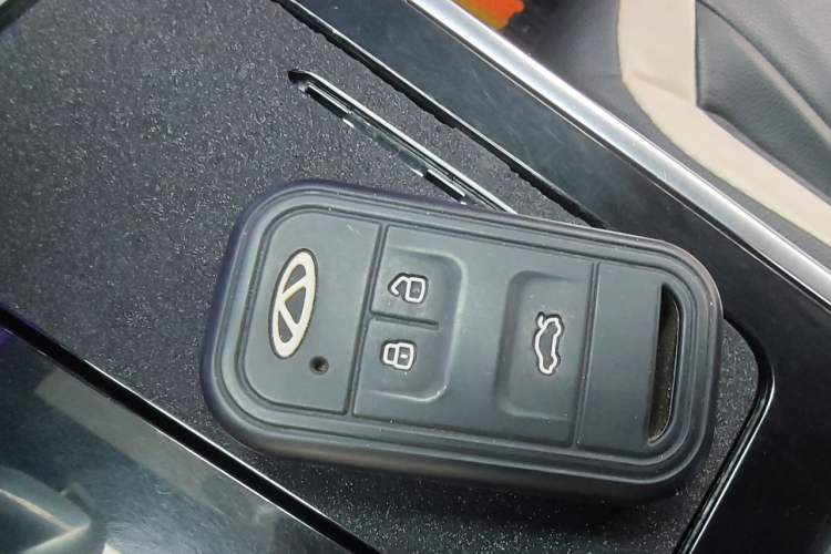 Used Chery Tiggo 8 2019 1.6 TGDI Automatic Elite Model Vehicle Key