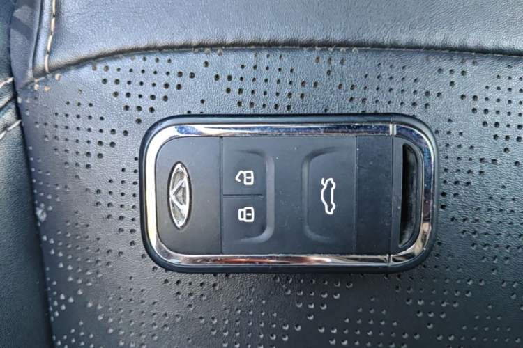 Used Chery Tiggo 8 2019 1.6 TGDI Automatic Luxury Model Vehicle Key