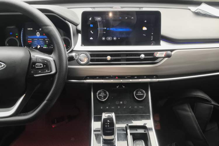 Used Chery Tiggo 8 2019 1.6 TGDI Automatic Luxury Model Audio And AC Panel
