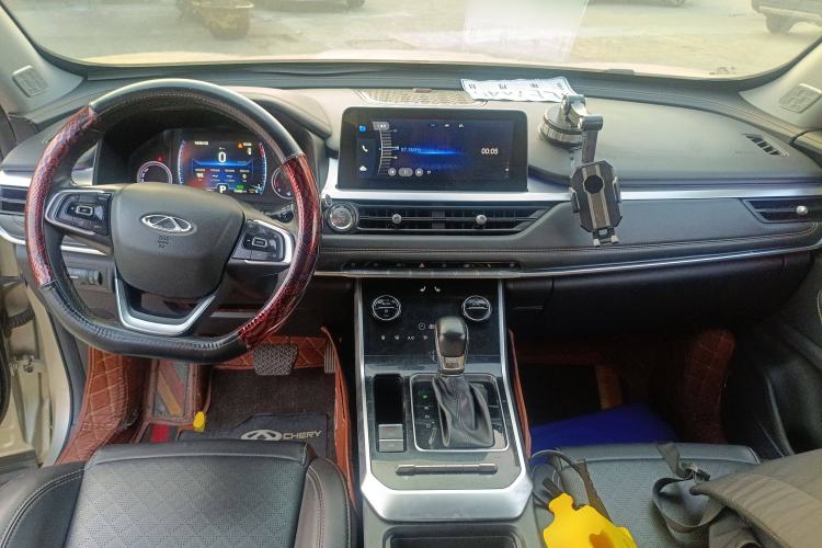 Used Chery Tiggo 8 2019 1.5 TCI Automatic Elite Model Center Console
