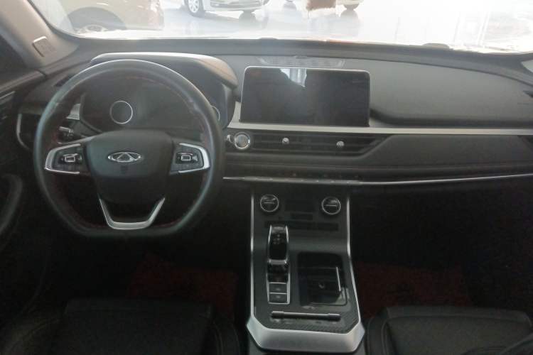 Used Chery Tiggo 8 2019 1.6 TGDI Automatic Elite Model Center Console